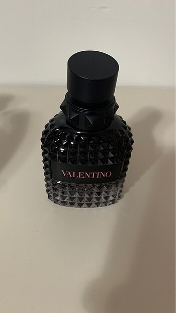 Valentino boş parfüm şişesi