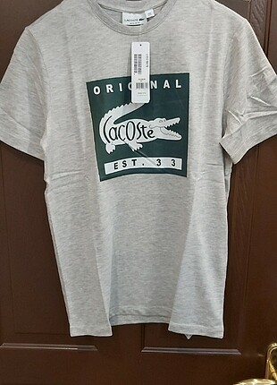 LACOSTE ORJİNAL IHRAÇ FAZLASI TİŞÖRT 