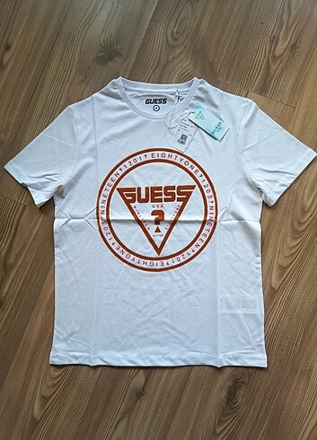 GUESS Eightyone 1203 Limited Edition T-shirt