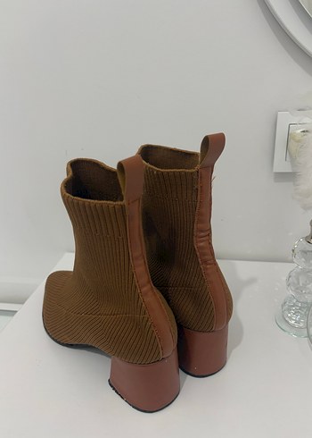 Zara Kahverengi Örgü Kadın Topuklu Bot