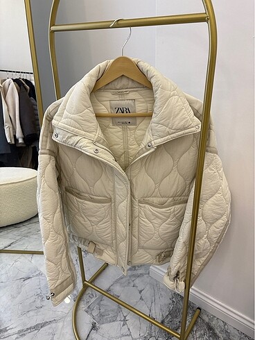 Zara mont