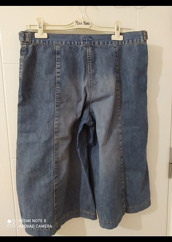 l Beden Düğmeli Rahat Kesim Midi Kadın Kot Pantolon