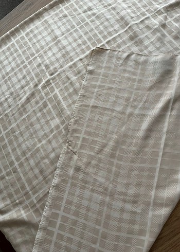 Bej Parlak Kadın Şal Drapeli - Görsel 3