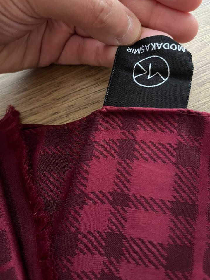 Bordo Kadın Şal, Dökümlü, Rahat Kumaş - Görsel 3