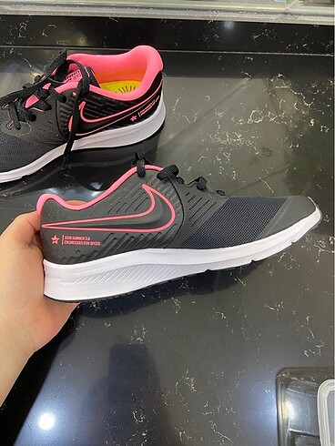 37,5 Beden siyah Renk Orijinal nike kadın spor ayakkabı