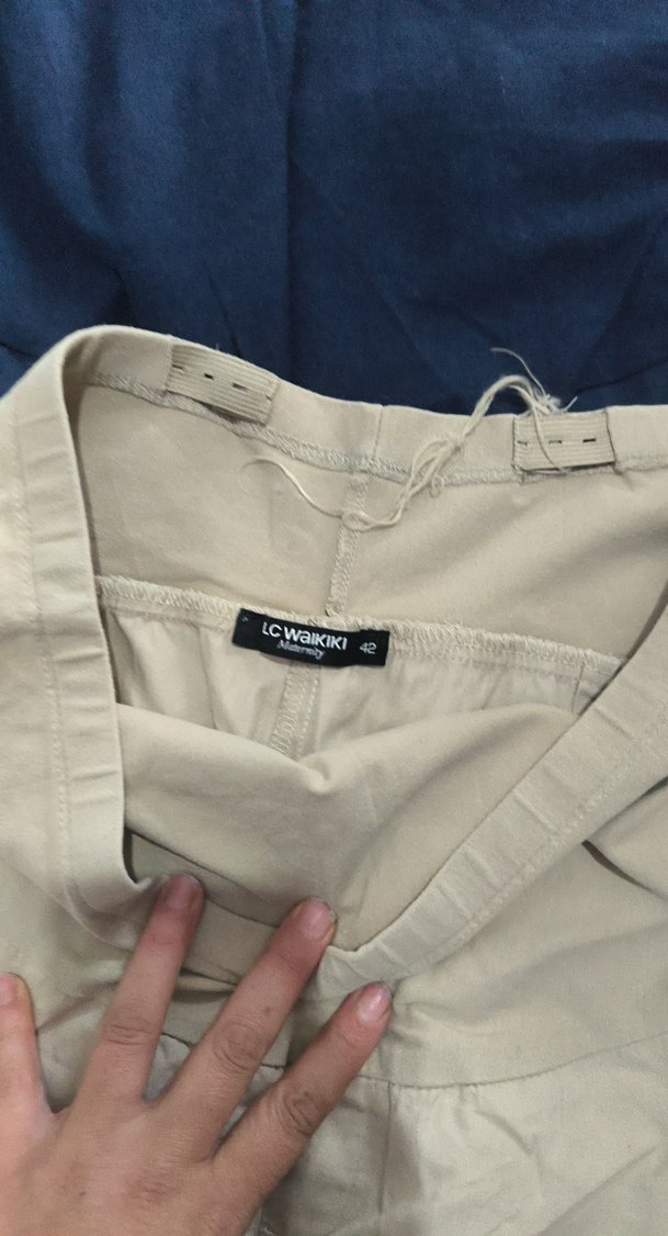 Bej Bel Detaylı Rahat Hamile Şortu - Görsel 2