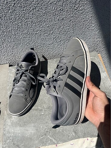 43 Beden gri Renk Adidas ayakkabı