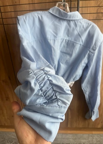 (TRENDYOL X SAGAZA)Mavi Düğmeli Mini Gömlek - Görsel 5