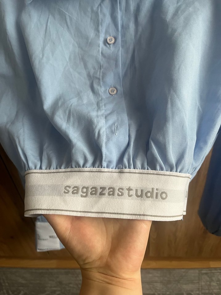 (TRENDYOL X SAGAZA)Mavi Düğmeli Mini Gömlek - Görsel 2