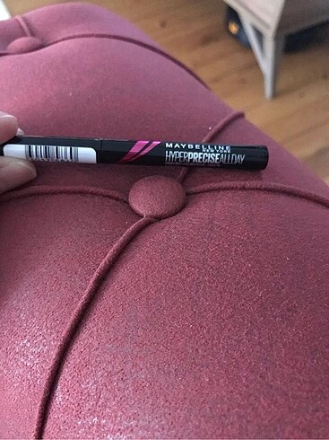 Maybelline ince uçlu eyeliner