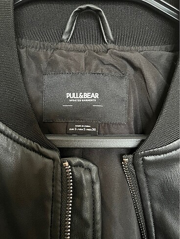 s Beden Pull&Bear Siyah Deri Ceket