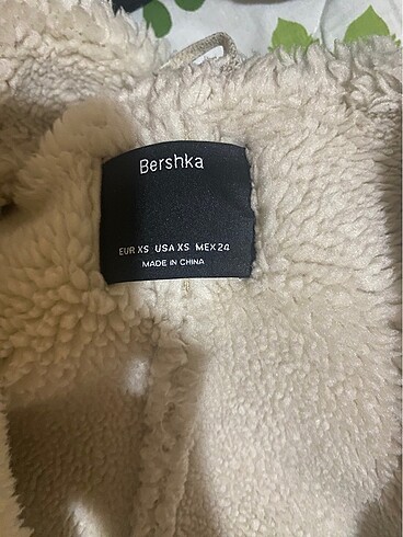 xs Beden beyaz Renk içi yünlü bershka ceket