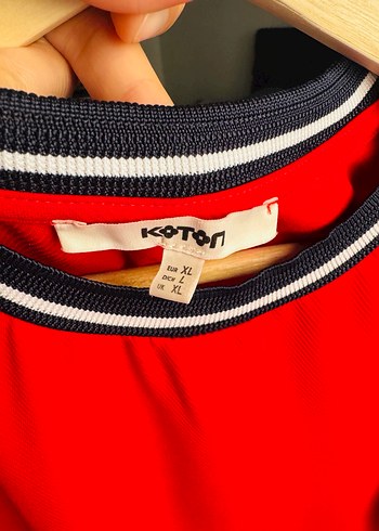 Kısa Kollu Kırmızı Midi Elbise - Görsel 2