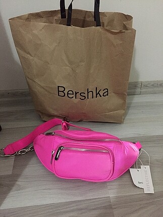 Bershka Bel Çantası