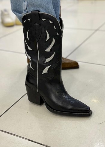 Kahverengi Nakışlı Süet Kadın Diz Boyu Bot - Görsel 3