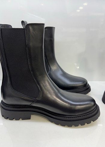 Siyah Deri Tokalı Kadın Botu, Kalın Topuk - Görsel 6