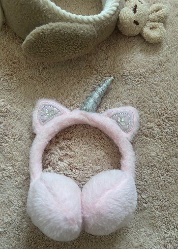 Pembe Nakışlı ve Kürklü Kız Çocuk Kulaklıkları - Görsel 2