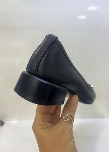 Kadın Siyah Tokalı Topuklu Babet - Görsel 5