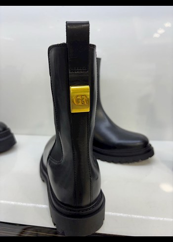 Siyah Deri Tokalı Kadın Bot - Görsel 4