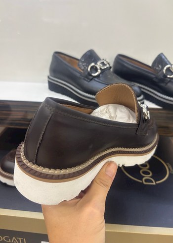 KadınKahverengi Deri Tokalı Klasik Ayakkabı - Görsel 7