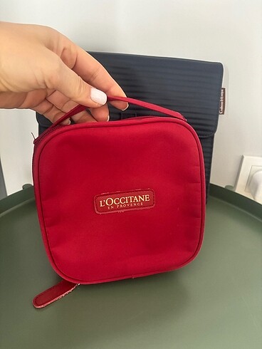 Beden Loccıtane makyaj çantası