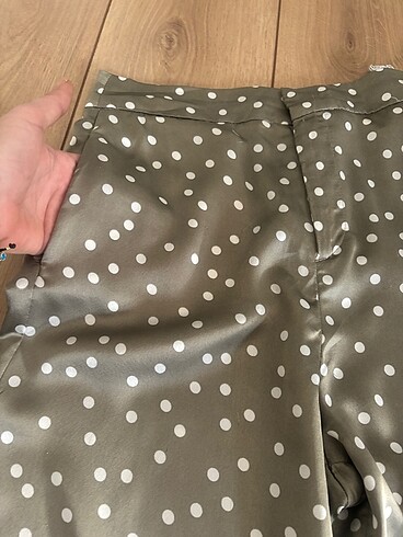 l Beden haki Renk Zara saten pantalon