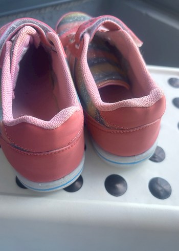 Kız Çocuk Renkli Bağcıklı ve Cırtlı Spor Ayakkabı - Görsel 3