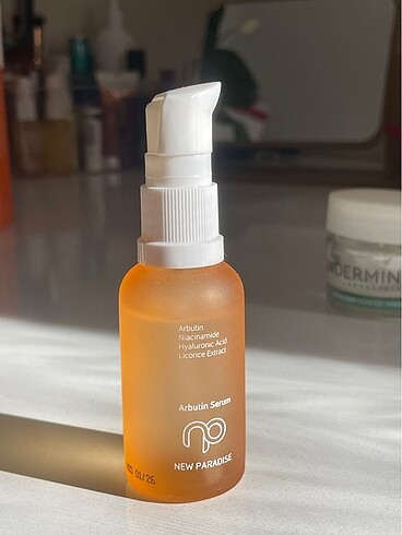 New Paradise NP arbutin serum leke serumu