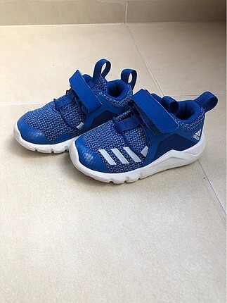 Adidas 21 no spor ayakkabısı