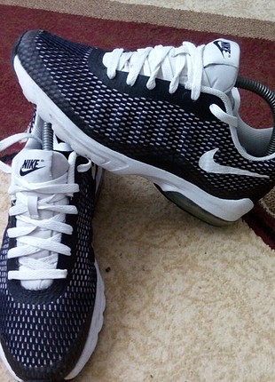 Nike spor ayakkabı