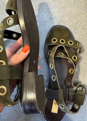 Elle Tokalı Kadın Deri Bohem Kısa Topuklu Sandalet