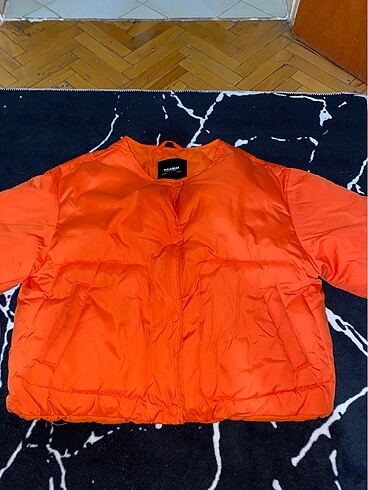Pull and Bear Şişme mont
