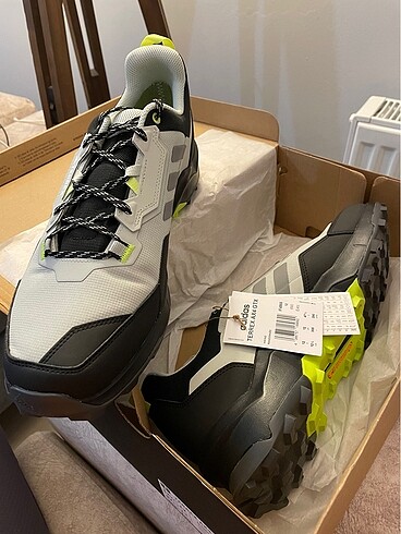 Adidas goratex terrex 47,5 sıfır ürün