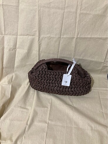 Mango Doğal lif Clutch çanta