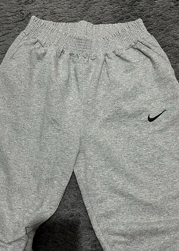 Nike Gri Melanj Esofman Alti