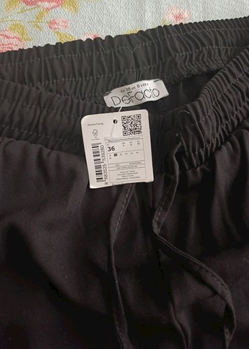 36 Beden siyah Renk Siyah Kadın Rahat Kesim Midi Kumaş Pantolon