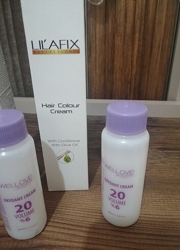 Diğer Lilafix saç boyası