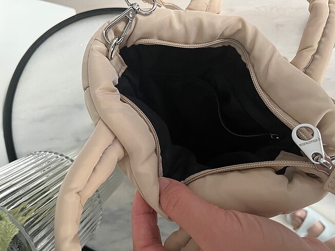 Stradivarius puffy çanta - Görsel 4
