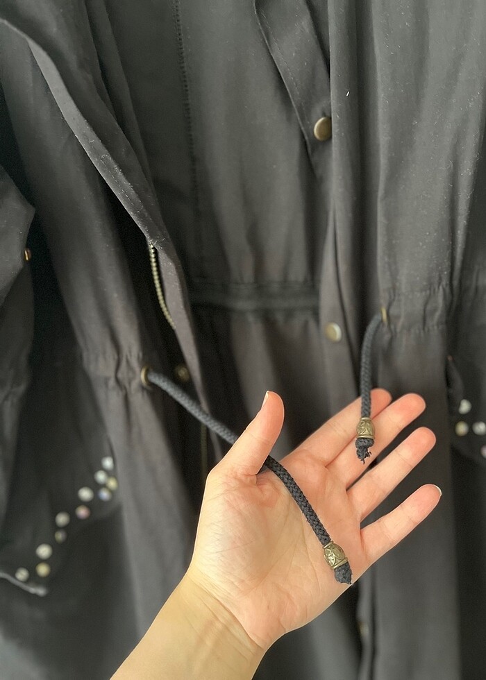 Taşlı trençkot - Görsel 4