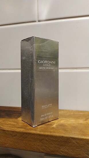 Beden Giordani Gold White Original EdP