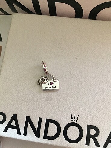 Pandora I Love Shopping Charm