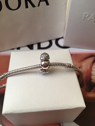 Pandora Disney Snow Bird Charm