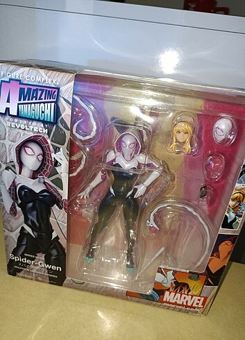 Revoltech Spider Gwen