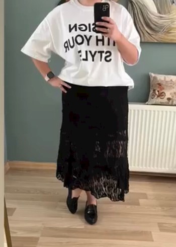 Dantel Detaylı Siyah Midi etek - Görsel 4