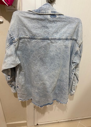 Oversize kalıp yıkamalı Denim gömlek - Görsel 2