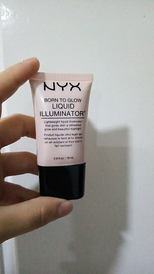 NYX sıvı aydınlatıcı 