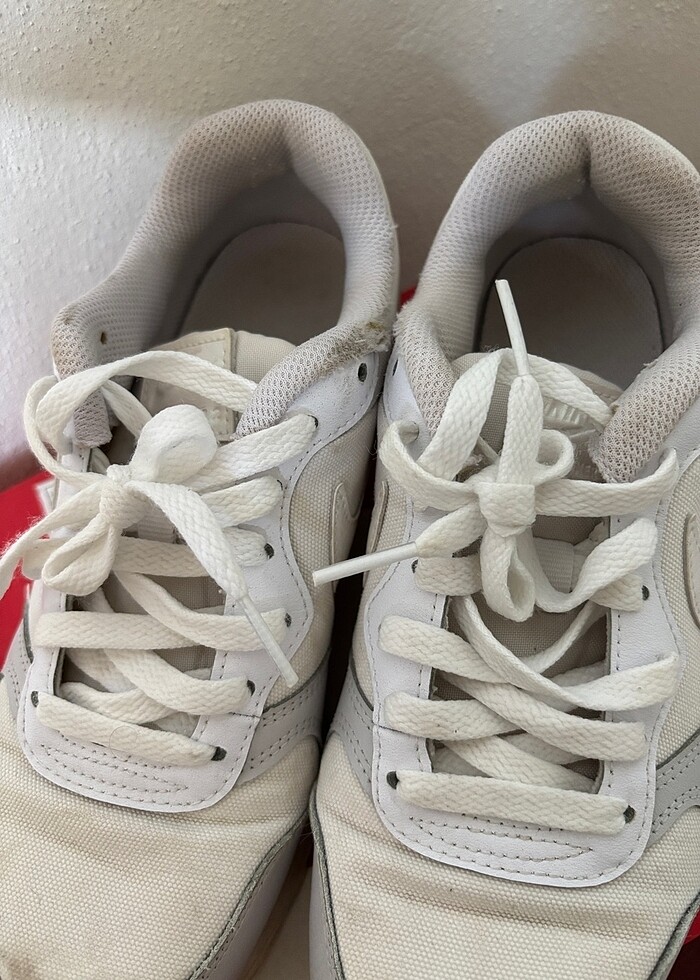 Nike spor ayakkabı - Görsel 3