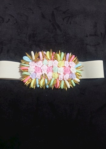 Pastel Renkli Avant-Garde Saç Aksesuarı