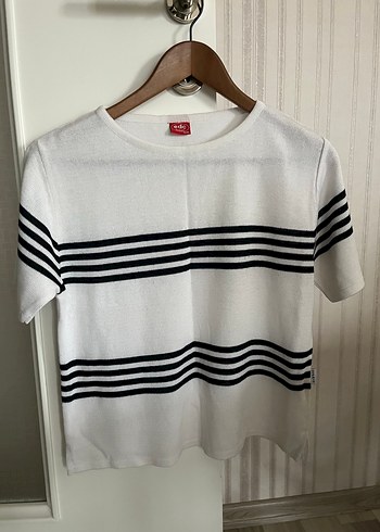 Çizgili Beyaz ve lacivert triko - Görsel 2