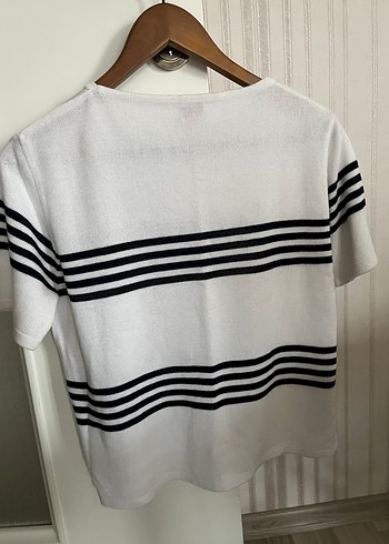 Çizgili Beyaz ve lacivert triko - Görsel 3